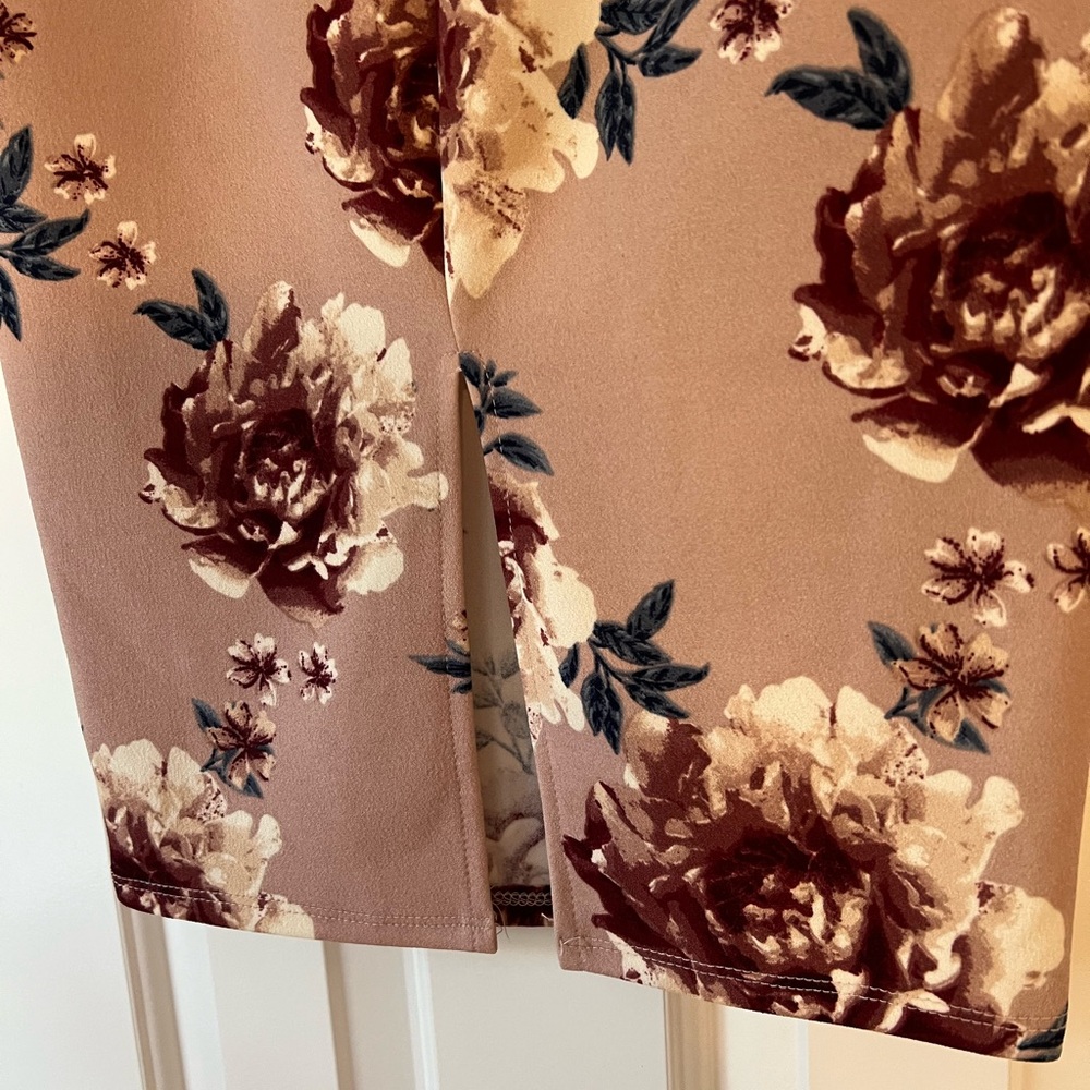Floral Print Women's Pencil Skirt - Picture 6 of 7